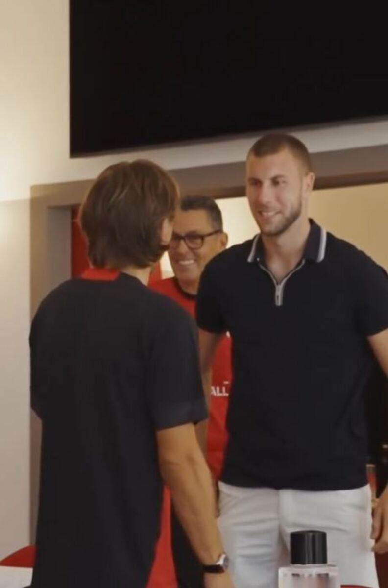 Luka Modrić i Strahinja Pavlović prvi razgovor u Milanu