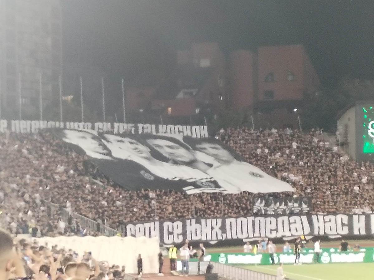 Koreografija Grobara (1).jpg