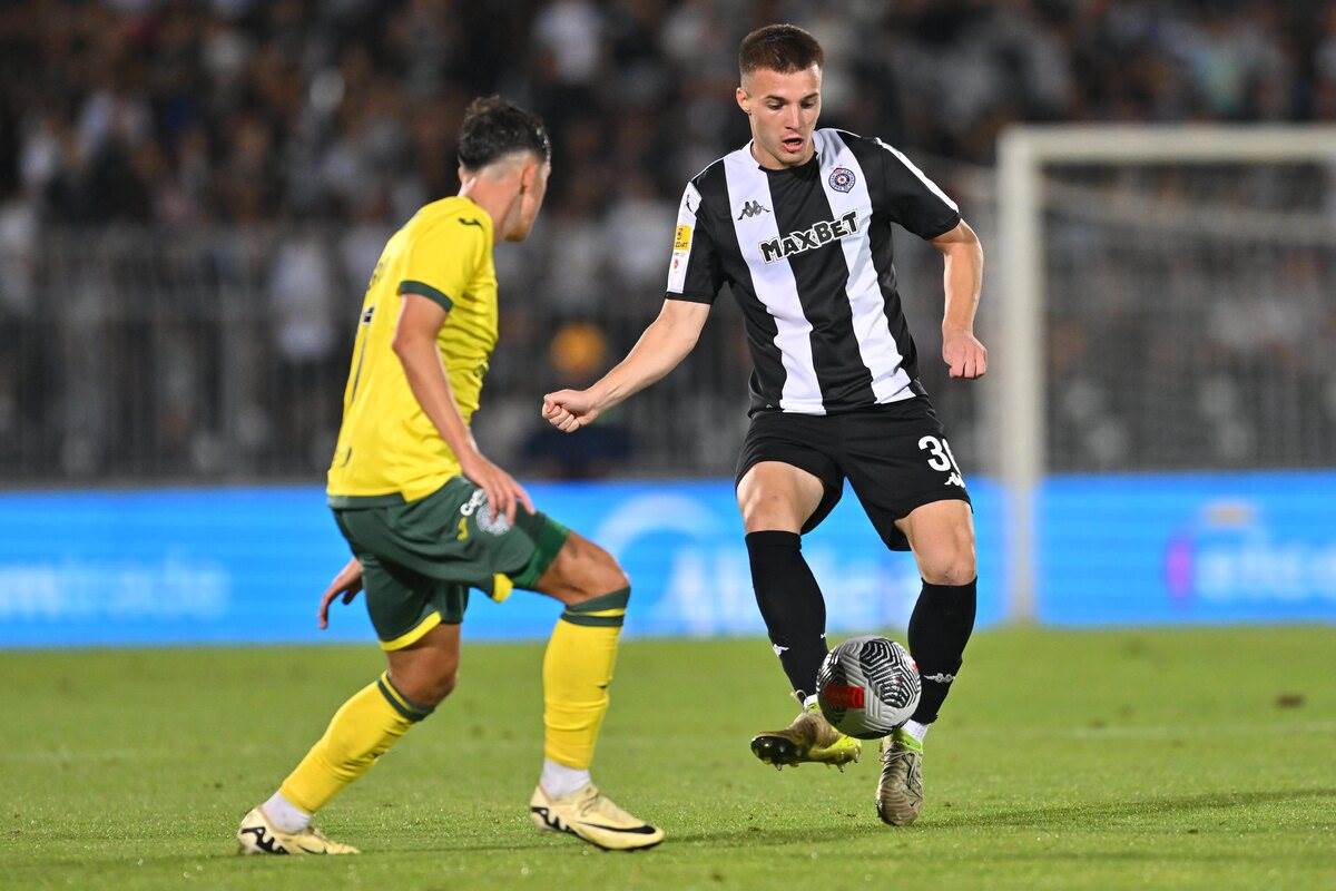 Partizan - Hibernijan  (29).JPG