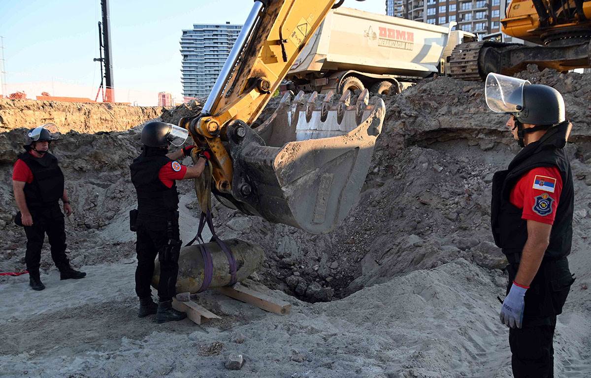 uklonjena avio bomba sa granilišta na Beogradu na vodi (5).jpg
