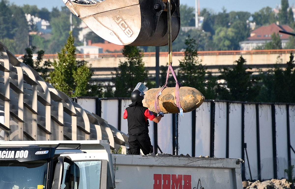 uklonjena avio bomba sa granilišta na Beogradu na vodi (6).jpg