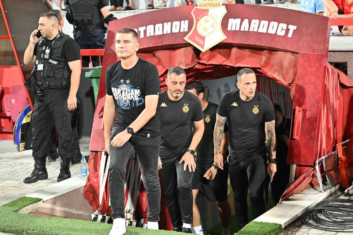 Napredak - Partizan (1).JPG