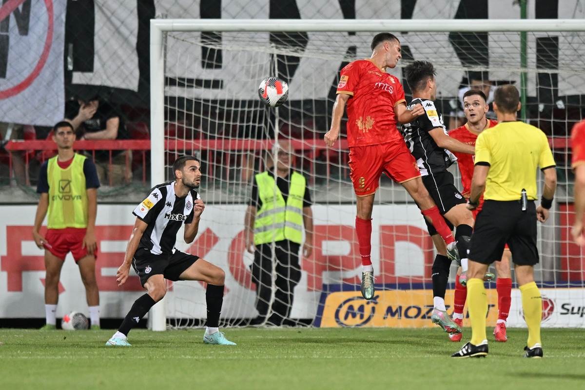 Napredak - Partizan (13).JPG