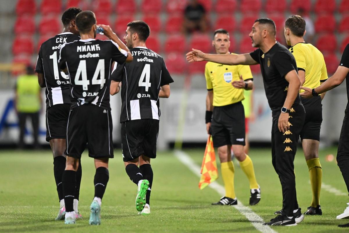 Napredak - Partizan (17).JPG