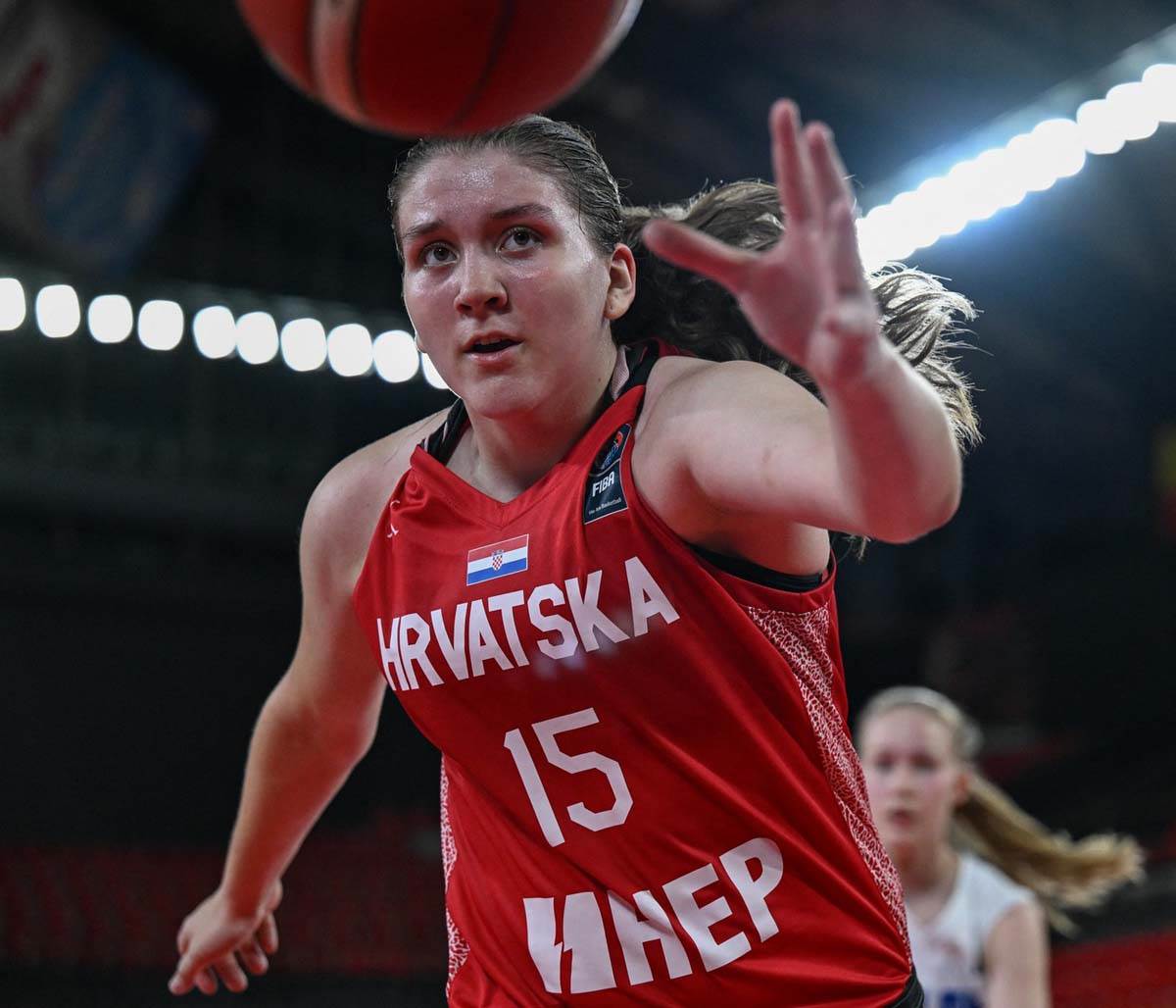 Olivija Vukoša hrvatska košarkašica 2.jpg