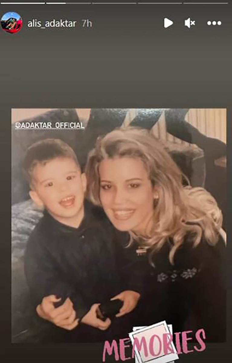 Adaktari nekad i sad (8).jpg