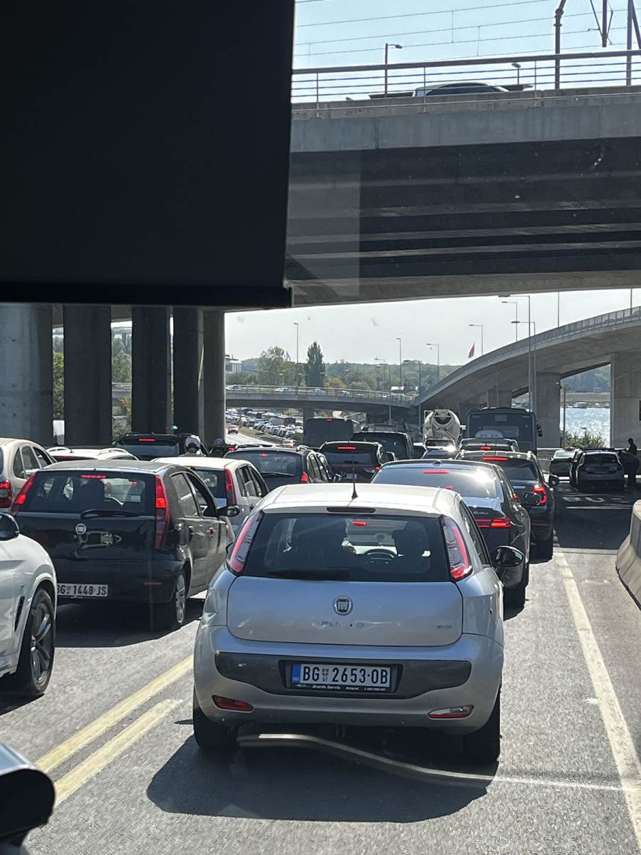 Gužva kod Ade (4).jpg