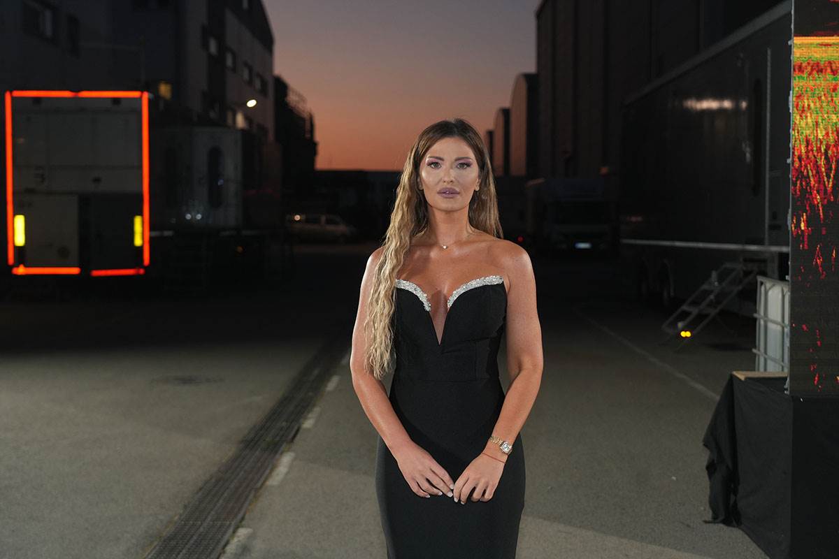 Ana Radulović (1) copy.jpg