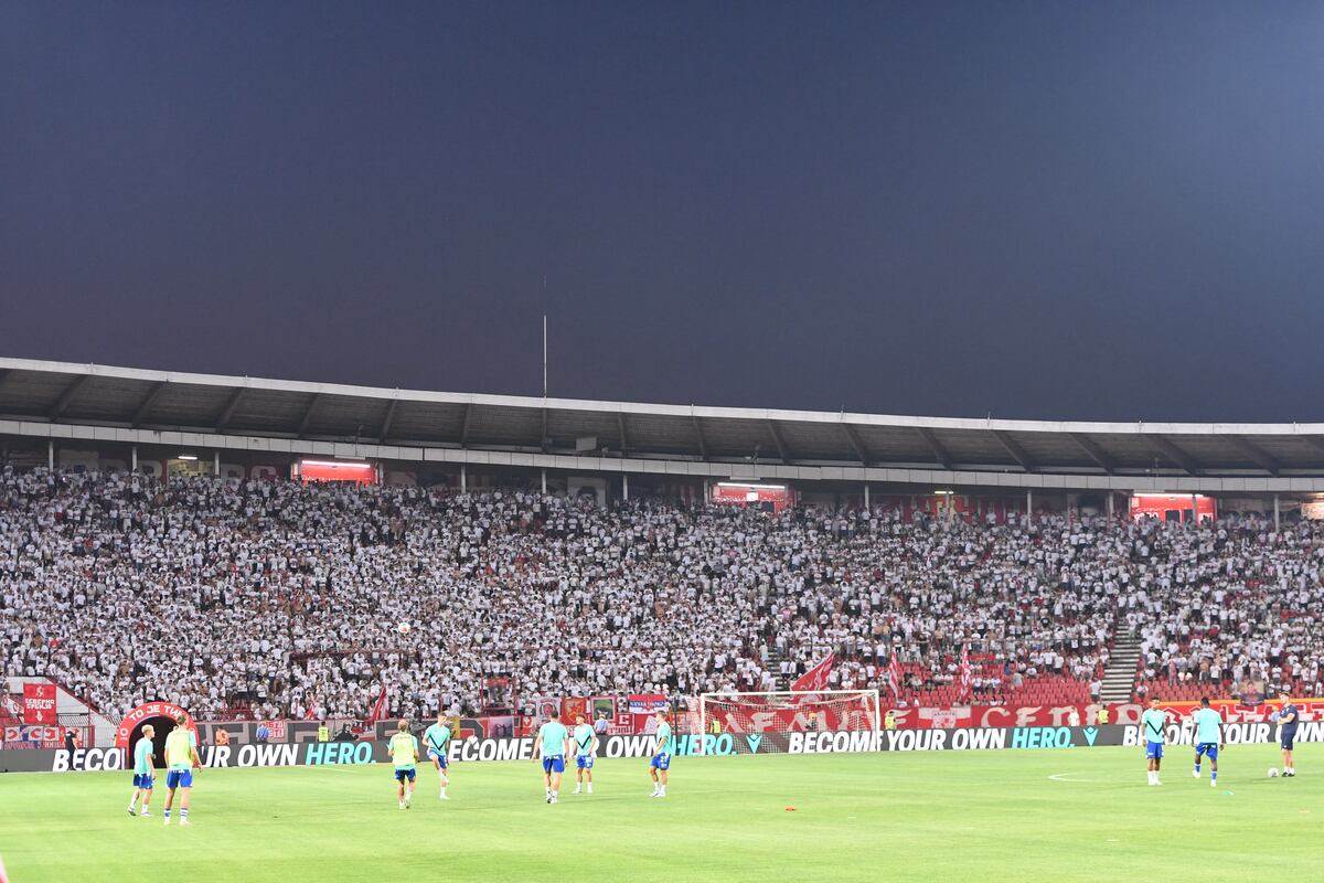 Delije u belom na Zvezda Leh za Ligu šampiona