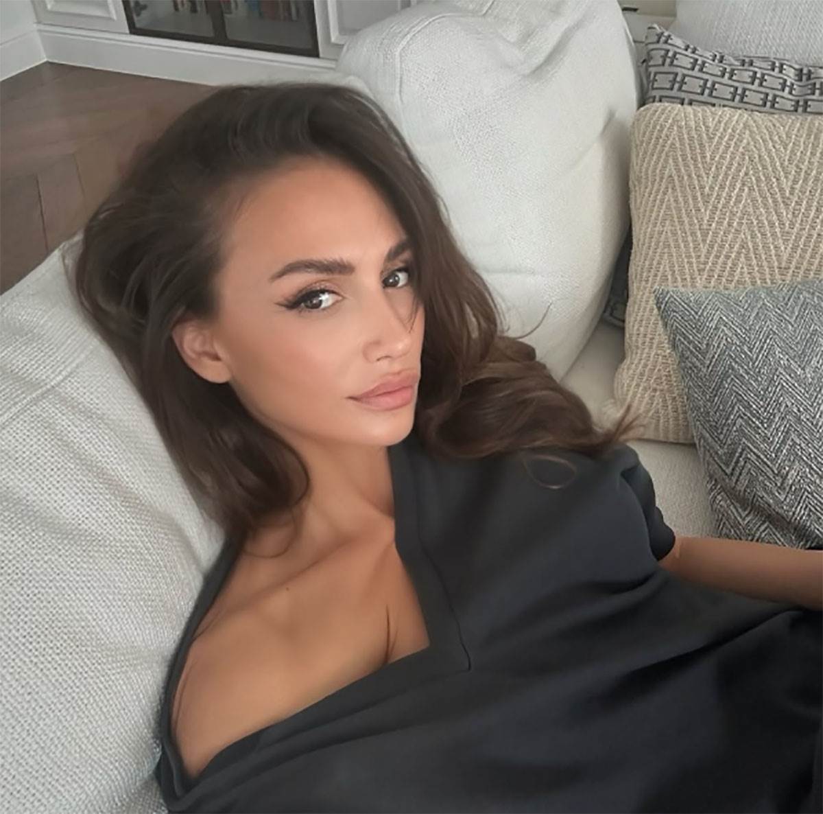 Emina Jahović (4).jpg