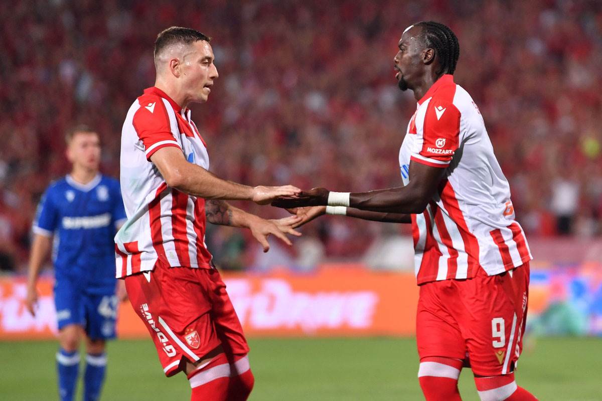 Crvena Zvezda - Leh (13).jpg