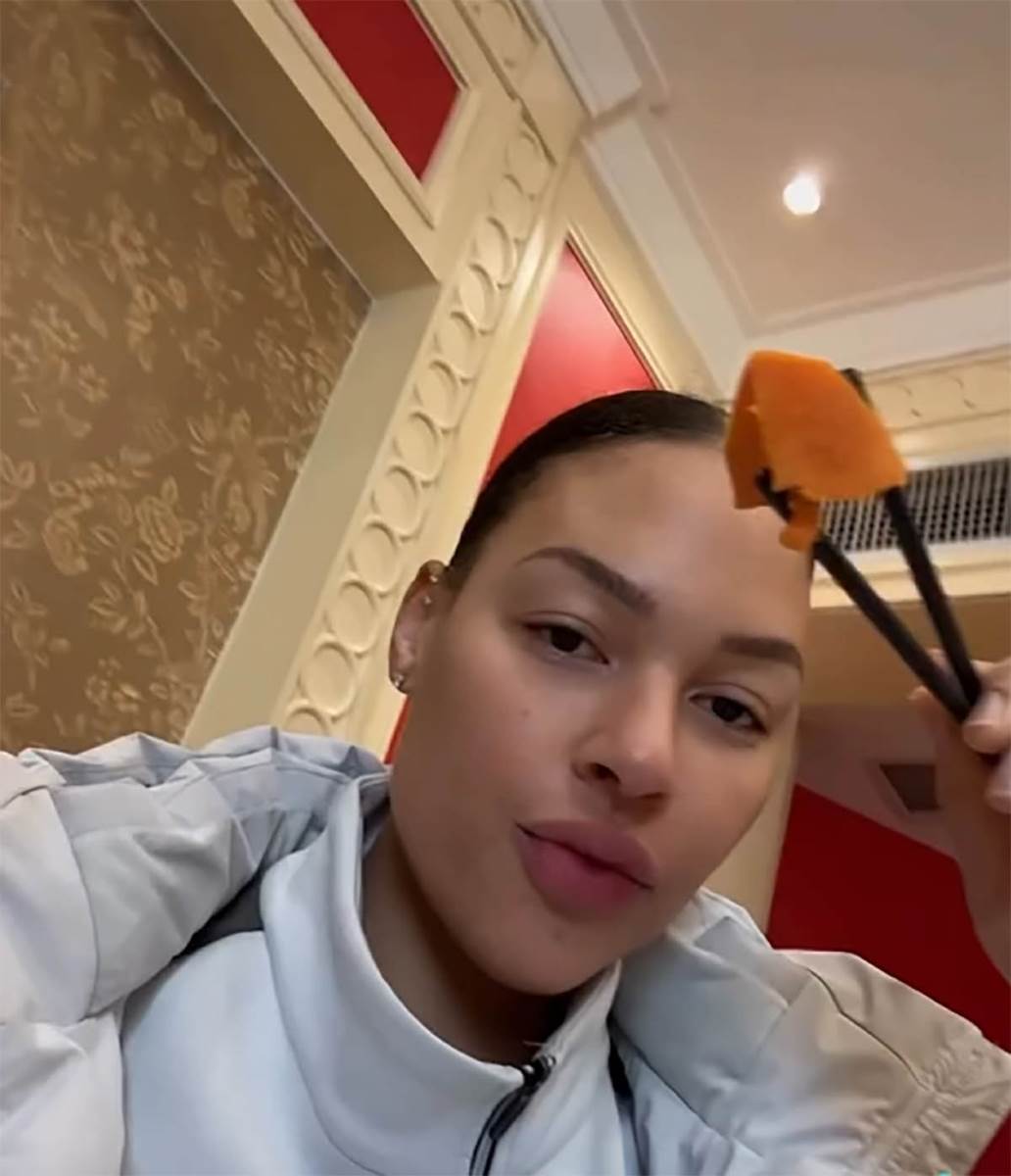 Liz Kembidž (5).jpg