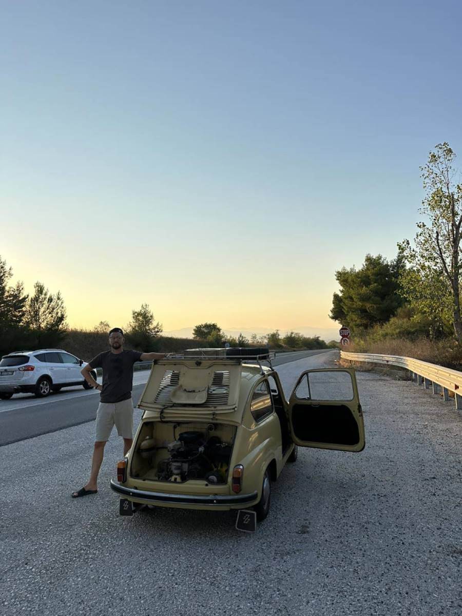 tri druga iz Vlasotinca (4).jpg