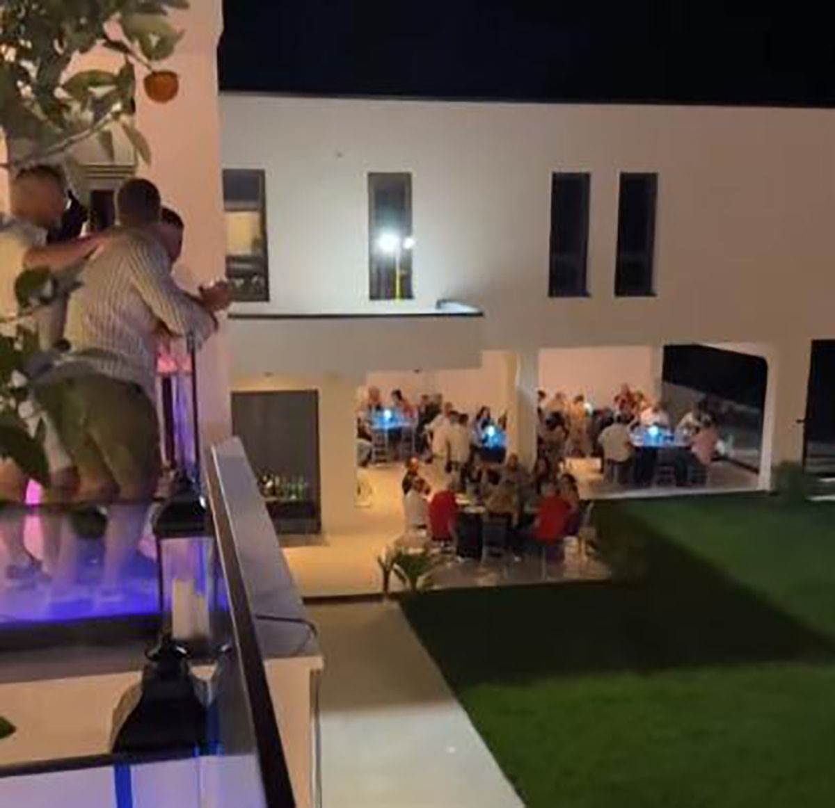 Mile Kitić se uselio u vilu na Avali (7).jpg