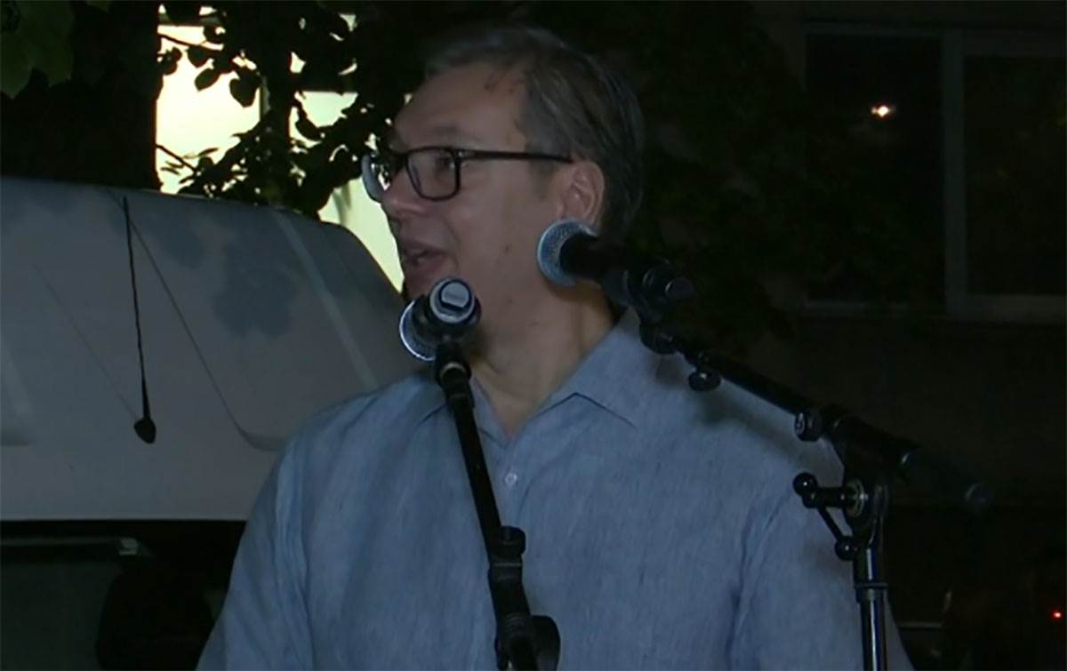 Vučić se obratio građanima u Beogradu (1).jpg