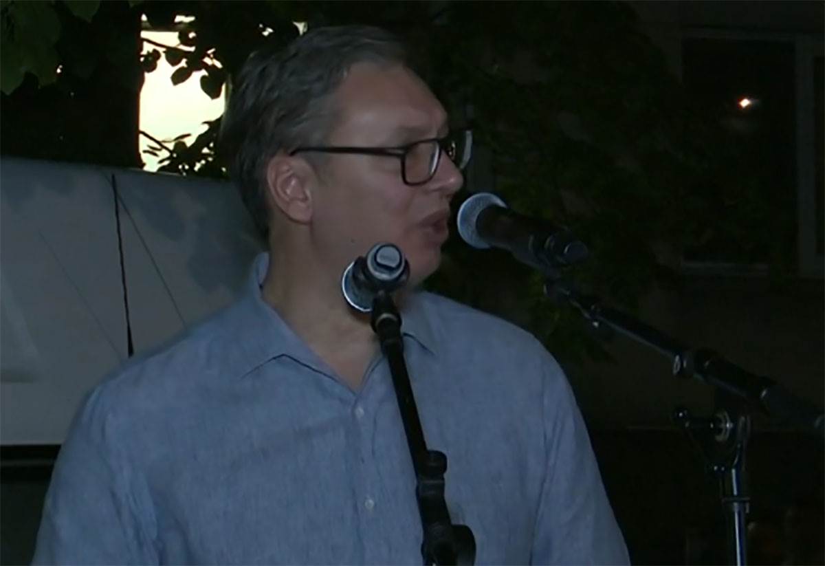 Vučić se obratio građanima u Beogradu (2).jpg