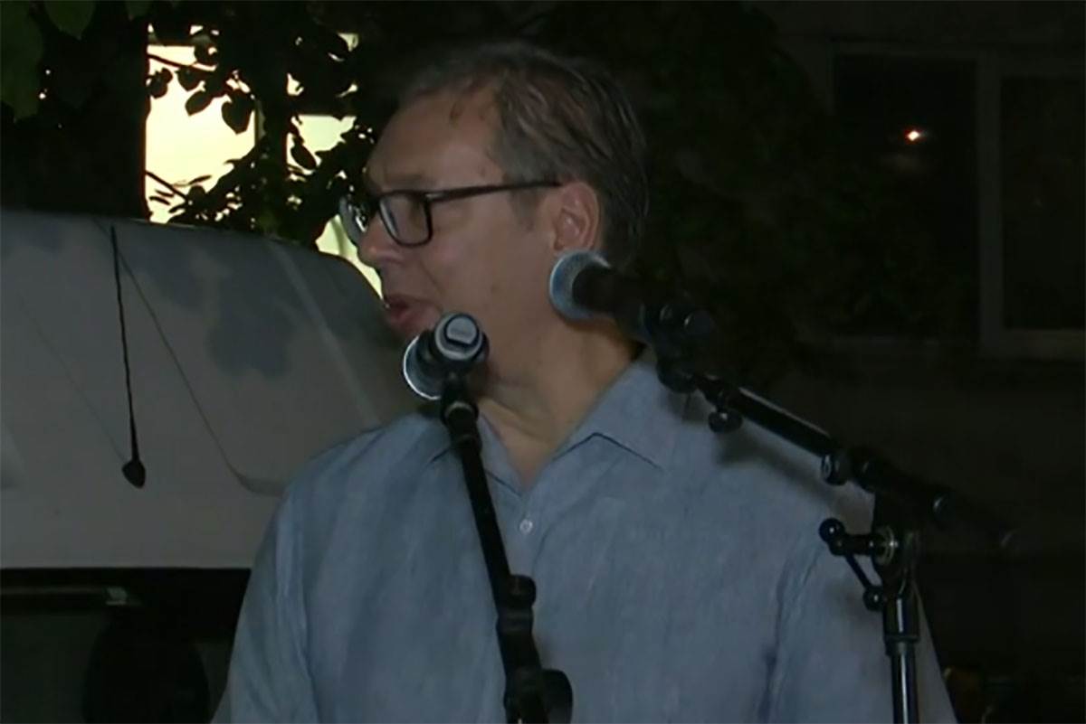 Vučić se obratio građanima u Beogradu (3).jpg
