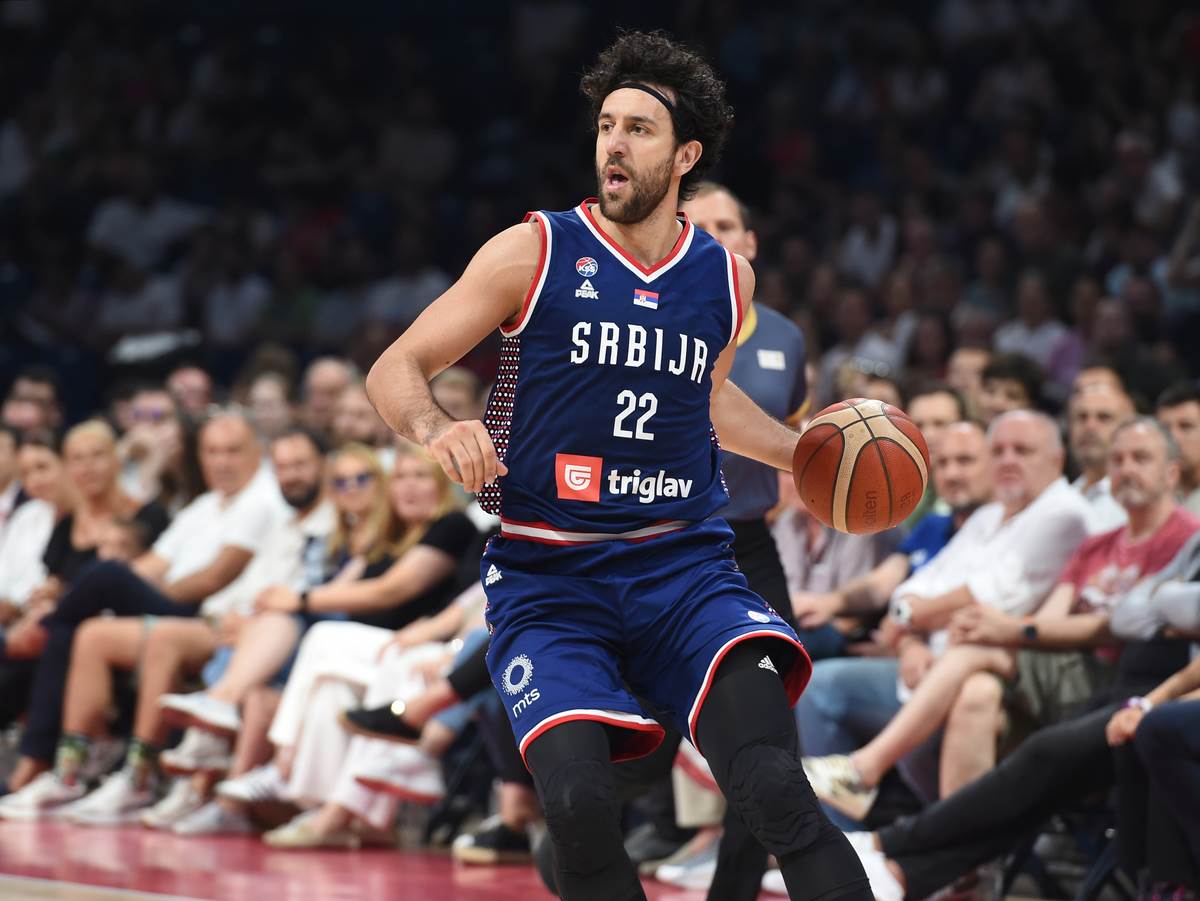 Vasilje Micić u dresu reprezentacije Srbije