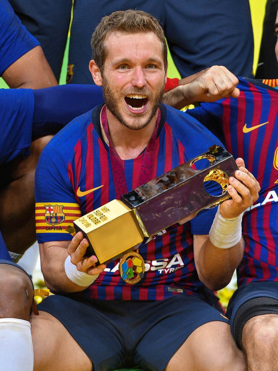 Viktor Tomas  (6).jpg