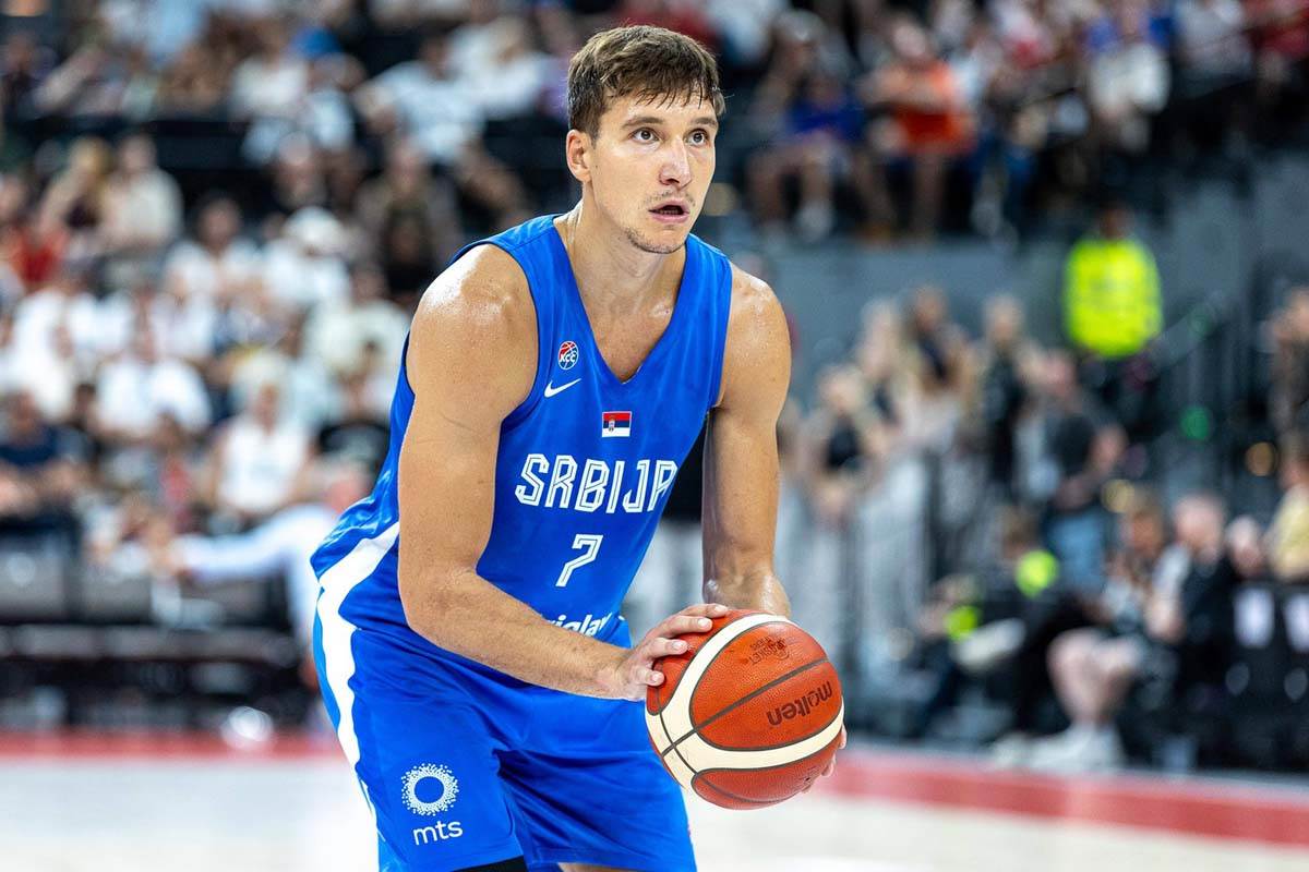 Košarkaši Srbije u Minhenu protiv Češke 5.jpg