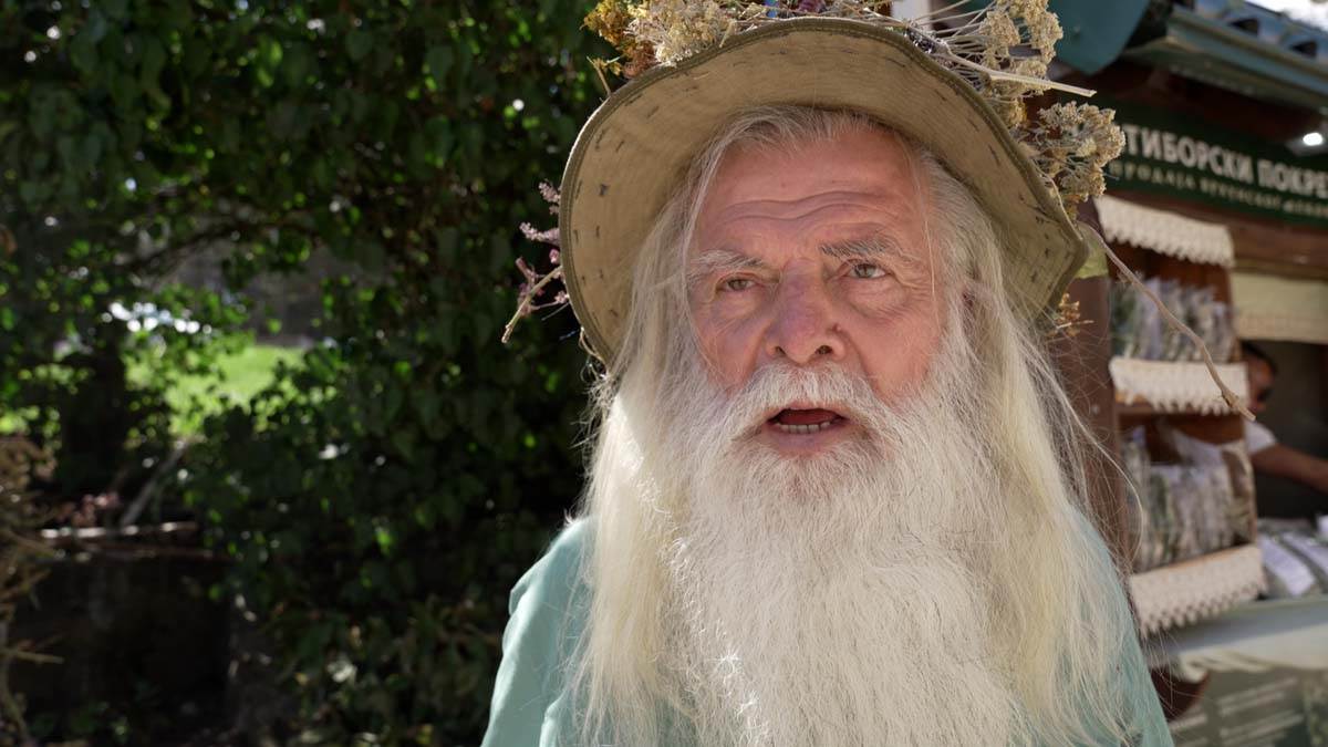 Borivoje je Pokretni žbun i čevi travar sa Zlatibora 1.jpg