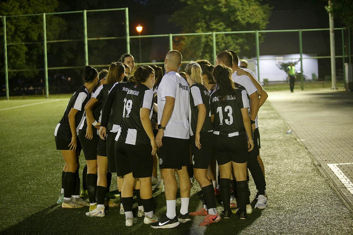 Zvezda Partizan (2).jpg