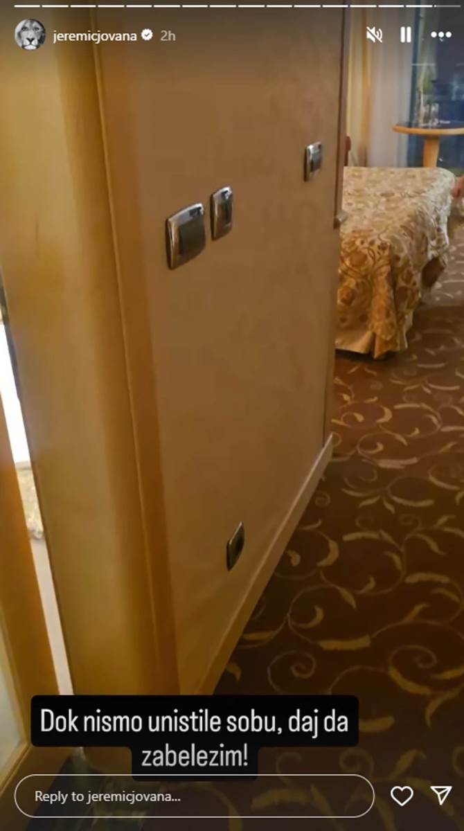 Jovana Jeremić na odmoru (5).jpg