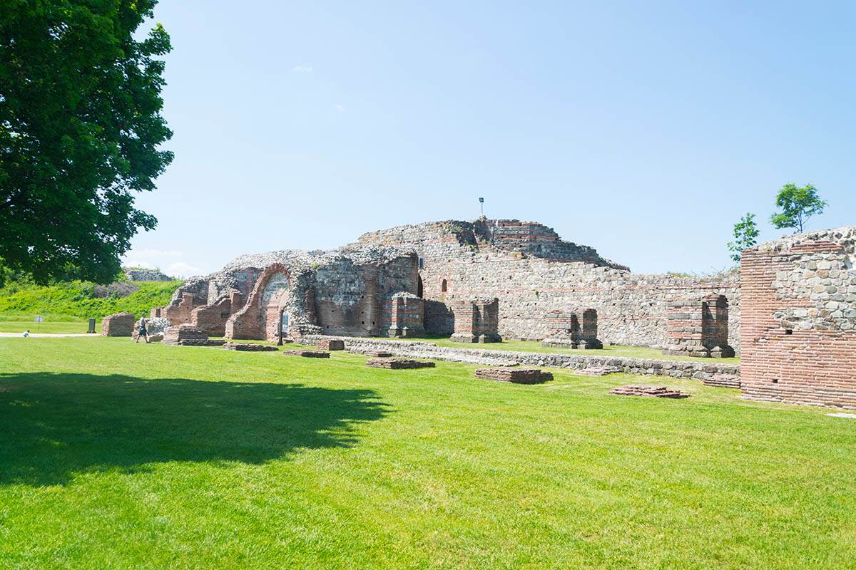 Gamzigradska banja i okolina (7).jpg