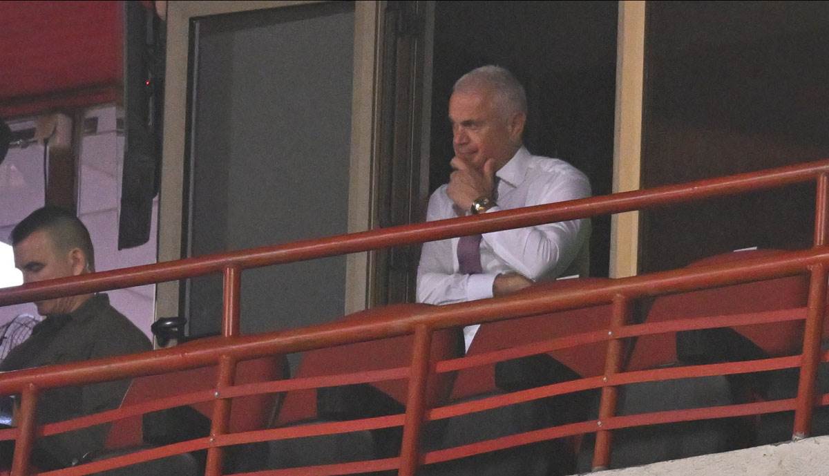 Crvena Zvezda i Pafos loža (1).jpg