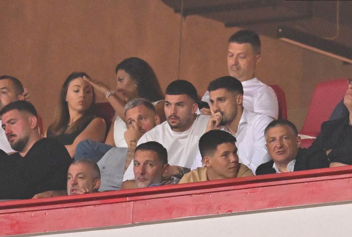 Crvena Zvezda i Pafos loža (4).jpg