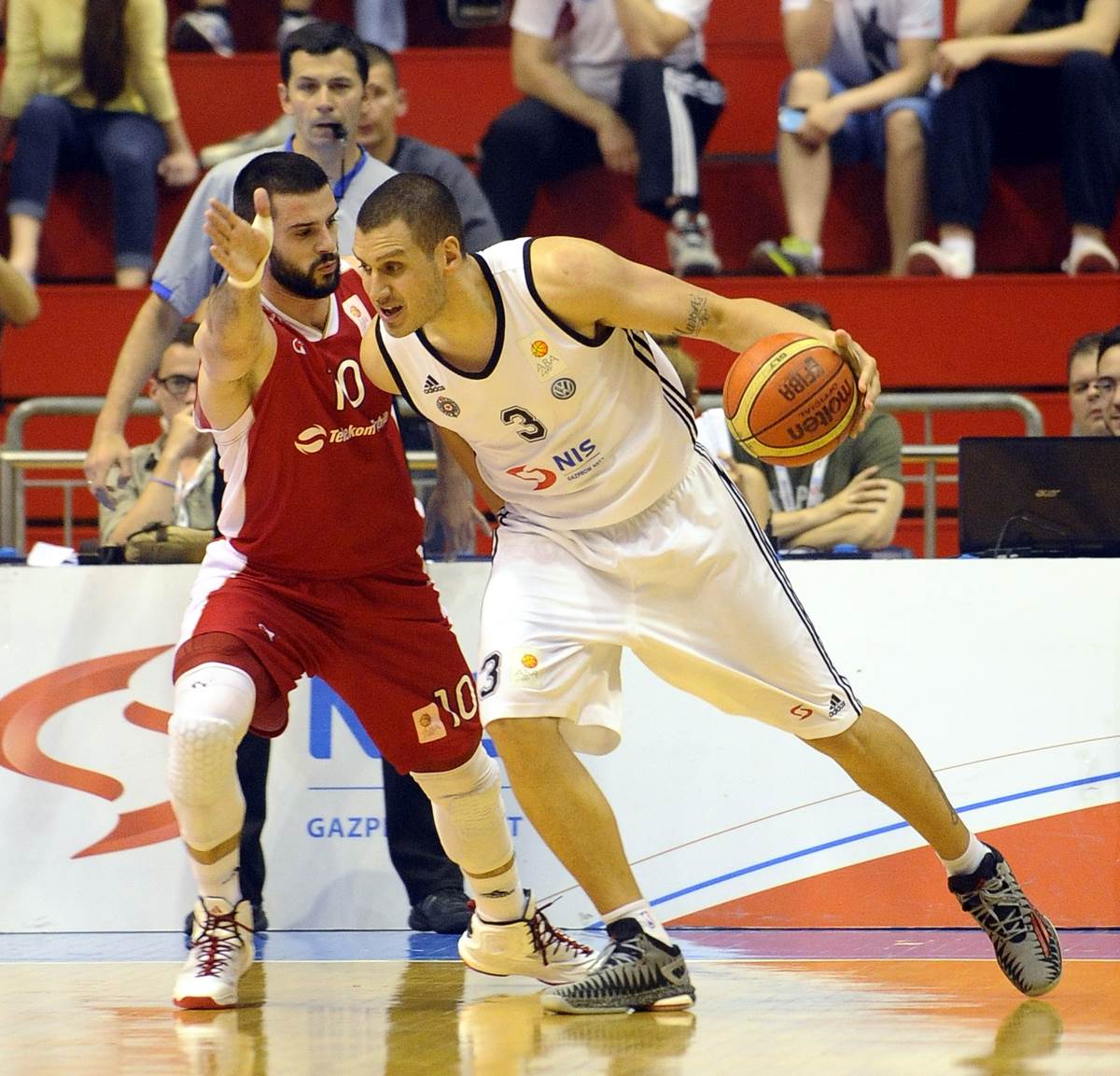 Branko Lazić i Saša Pavlović u duelu