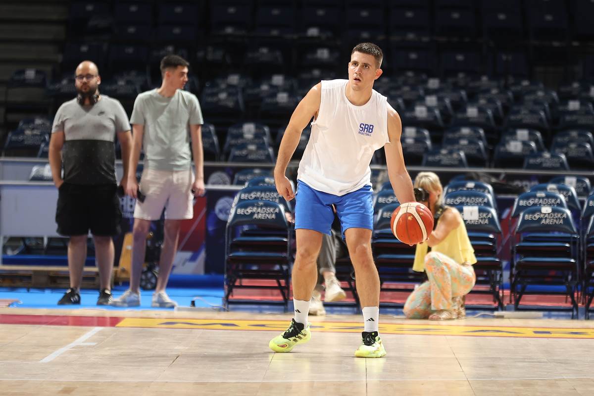 Trening reprezentacije Srbije protiv Slovenije (18).JPG