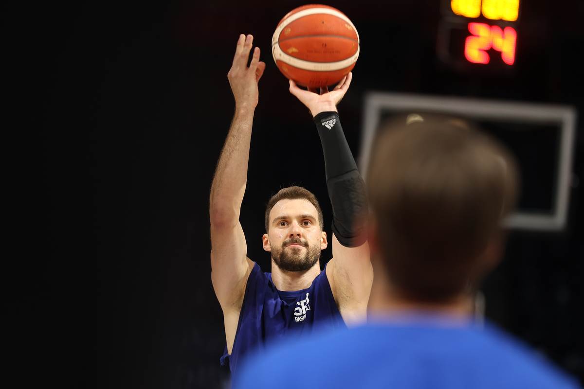 Trening reprezentacije Srbije protiv Slovenije (24).JPG