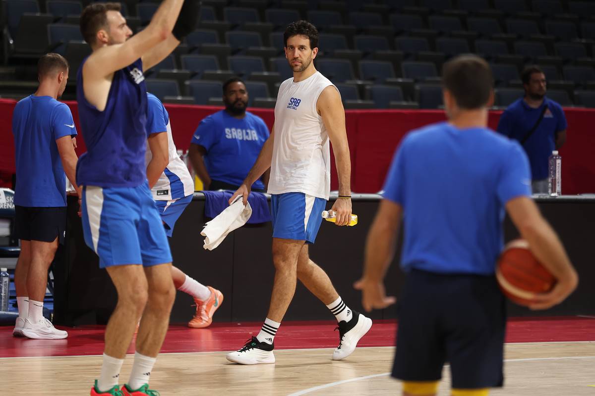 Trening reprezentacije Srbije protiv Slovenije (25).JPG