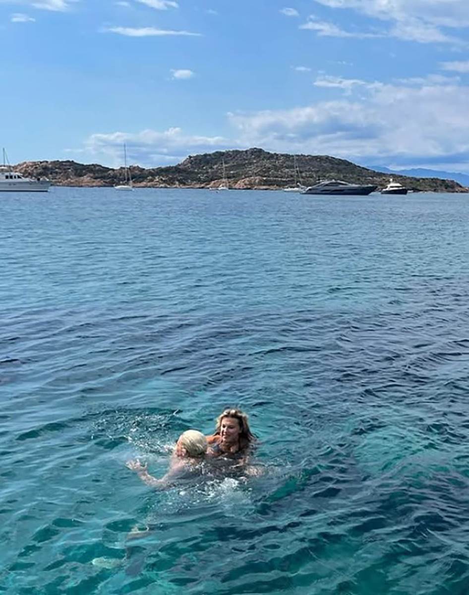 Mili Bobi Braun i Džejk Bondžovi (6).jpg