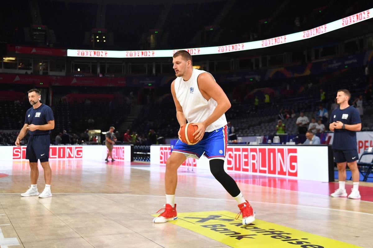 Zagrevanje reprezentacije Srbije pred utakmicu protiv Slovenije (12).JPG