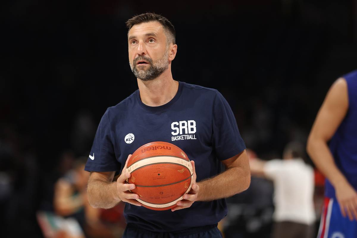 Zagrevanje pred utakmicu Srbija-Slovenija (10).JPG