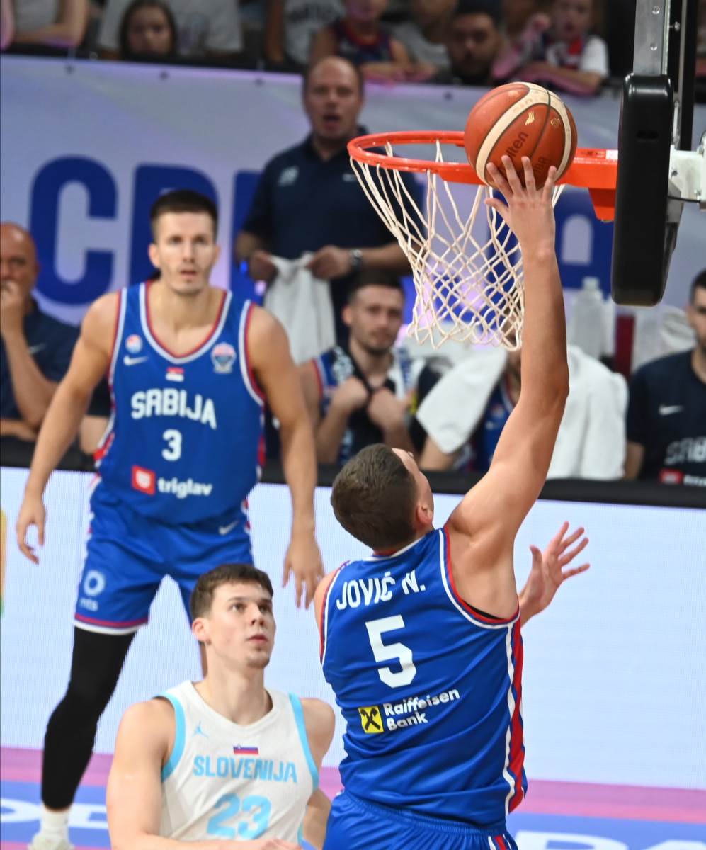 Srbija-Slovenija (1).jpg