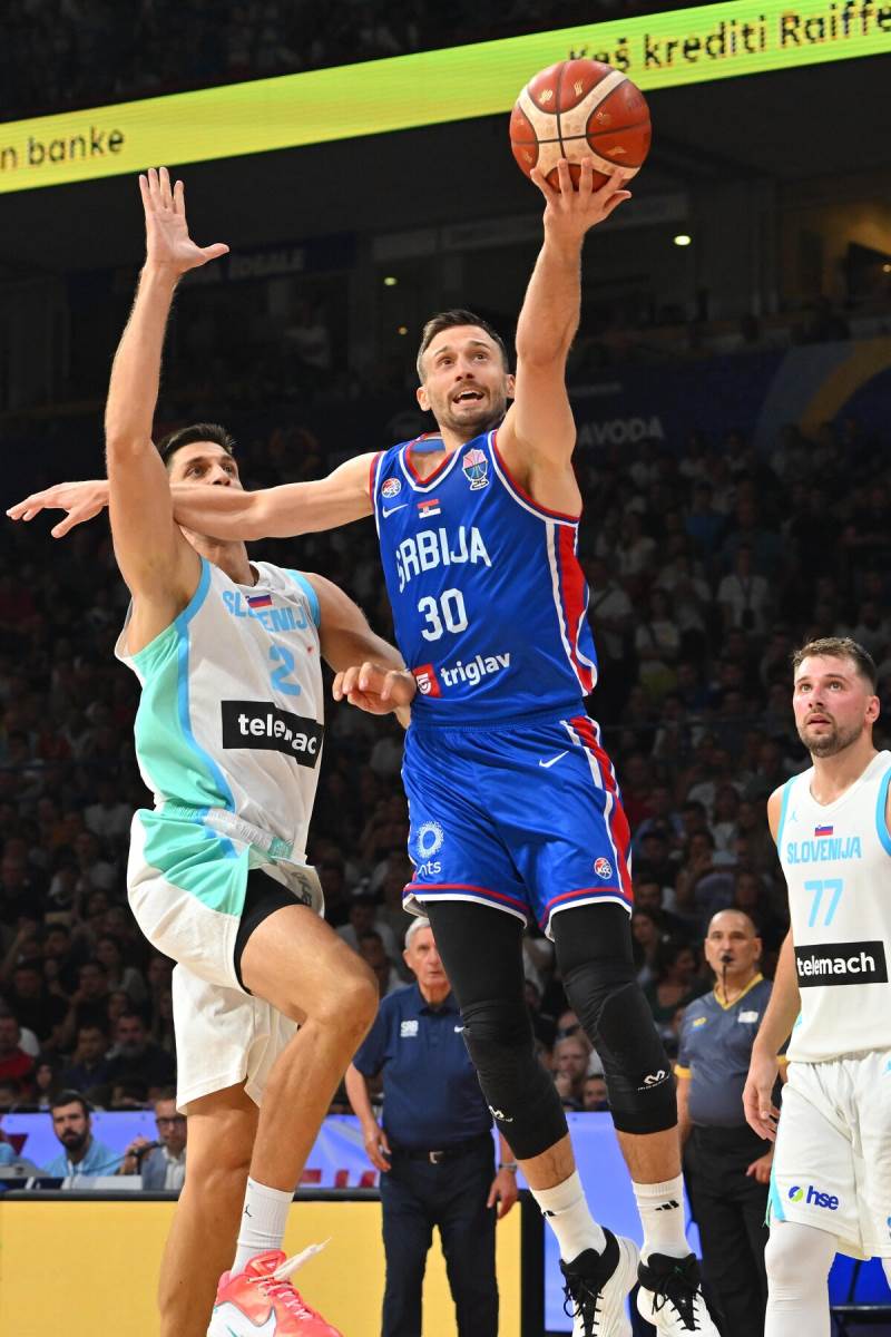 Srbija-Slovenija (1).JPG