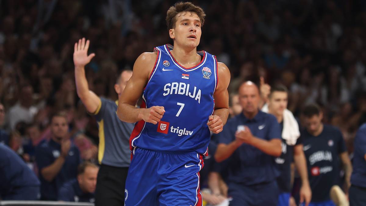 Bogdan Bogdanvić na utakmici Srbija Slovenija