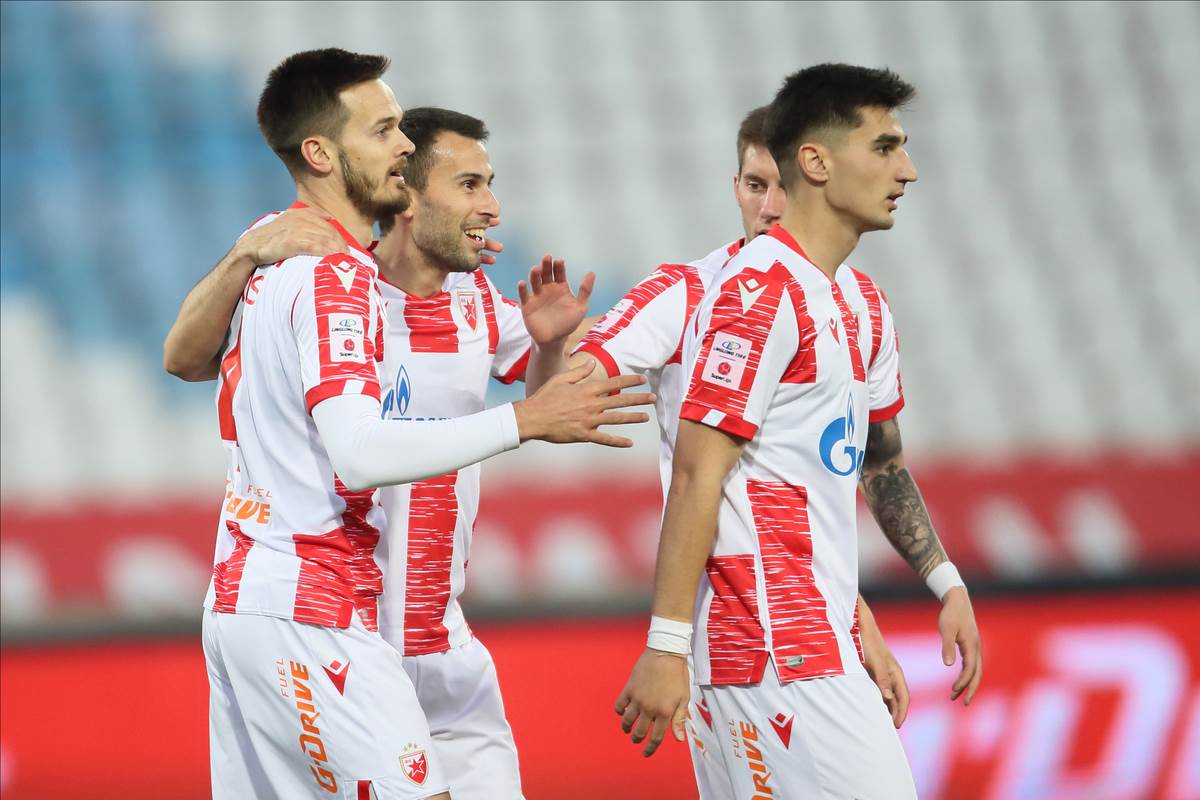 Željko Gavrić slavi gol na Marakani