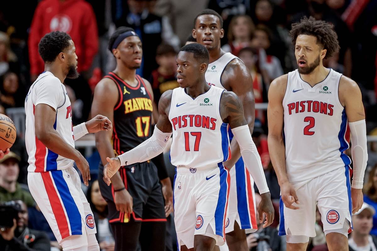 Malik Bizli i ekipa Detroita u meču protiv Atlante