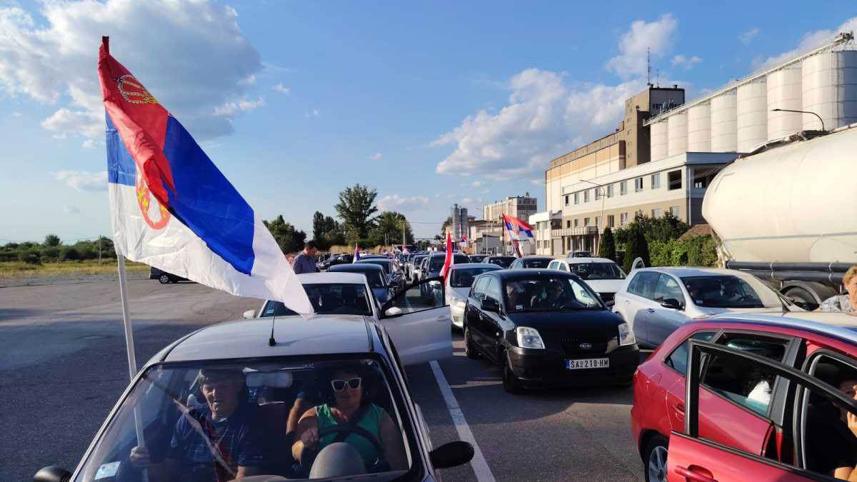 Građani protiv blokada u čak 75 gradova širom Srbije (3).jpg
