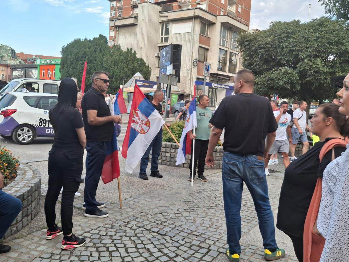 Građani protiv blokada u čak 75 gradova širom Srbije (5).jpg