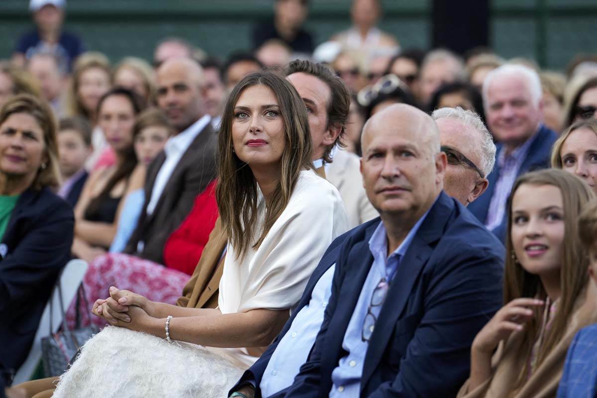 Marija Šarapova i Serena Vilijams 3.jpg