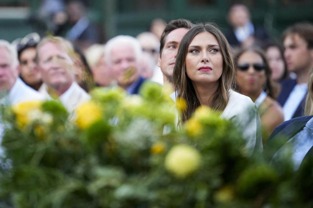 Marija Šarapova i Serena Vilijams 4.jpg