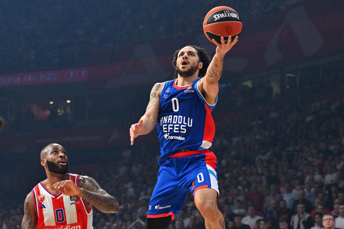 Šejn Larkin (13).jpg