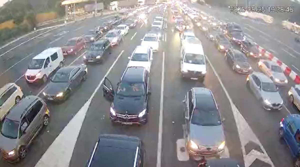 Granični prelazi gužve 3.jpg