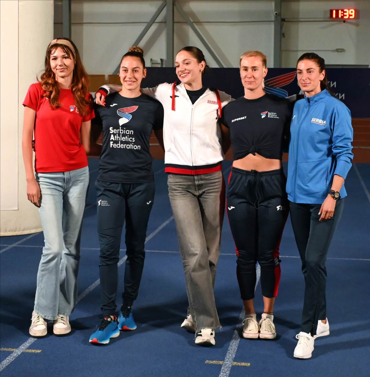 Milica Gardašević, Ivana Španović, Adriana Vilagoš, Marija Vučenović, Angelina Topić pred Svetsko prvenstvo