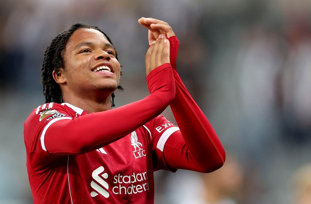 Rio Ngumoa slavi gol za pobedu na Liverpul Njukasl